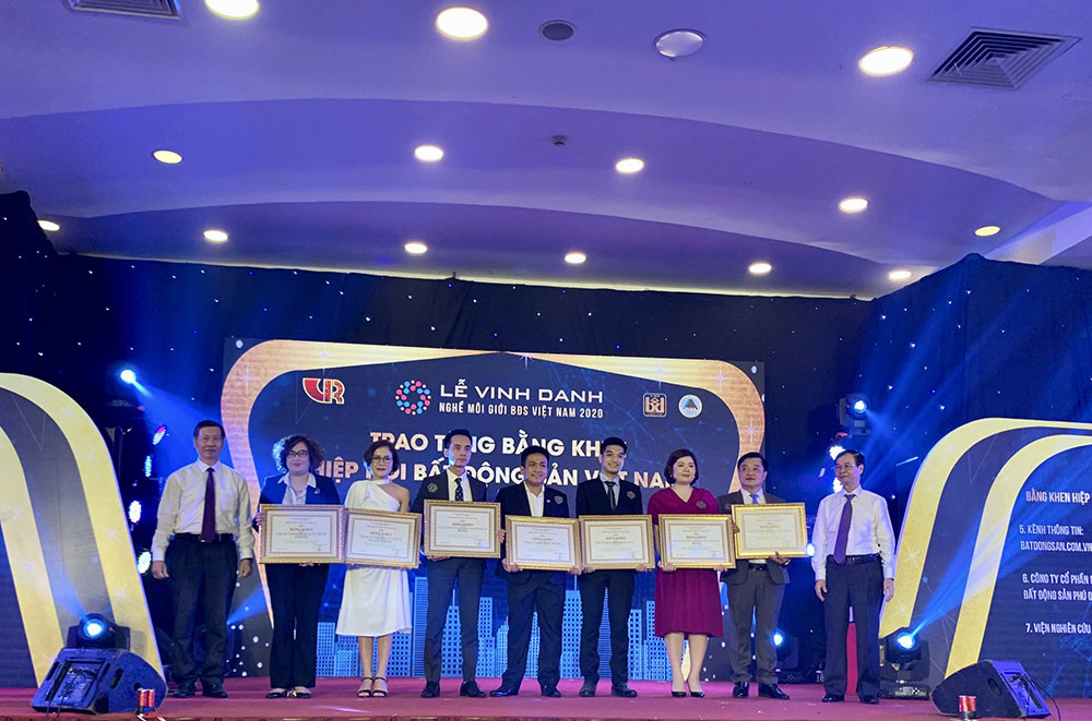 Phú Quý Land vinh danh top 10 sàn giao dịch BĐS tiêu biểu Việt Nam